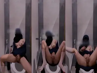Bokep Jilbab Binal Colmek Toilet Mall Hot poster
