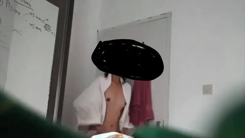 Mantan Ganti Pakaian Sensor Muka Kamar Tidur backdrop